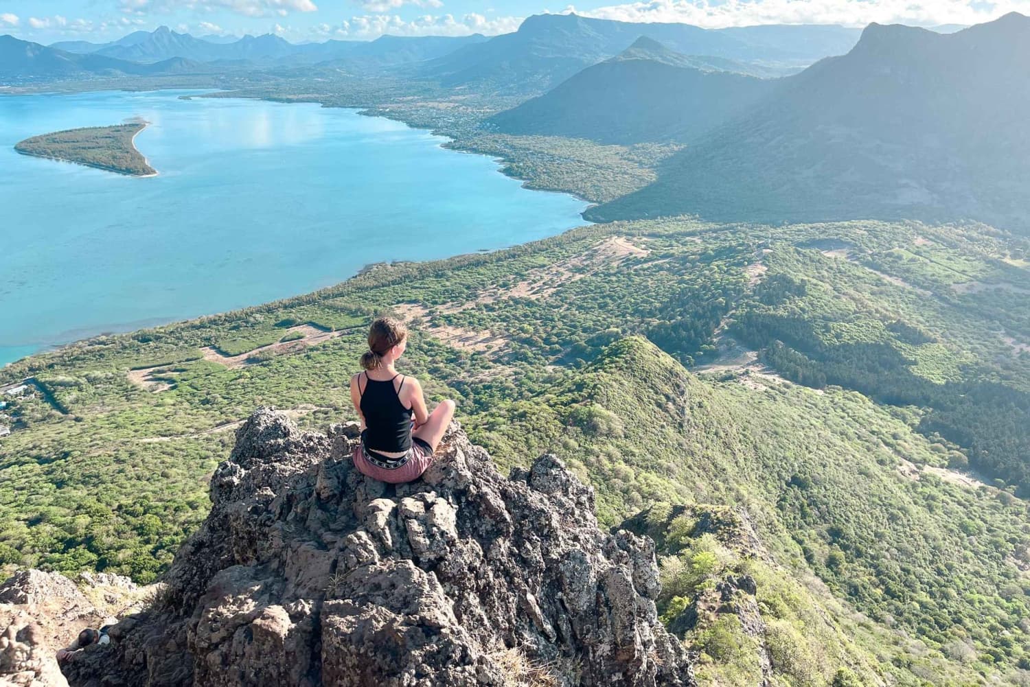 Lever de soleil sur le Morne Brabant à Maurice